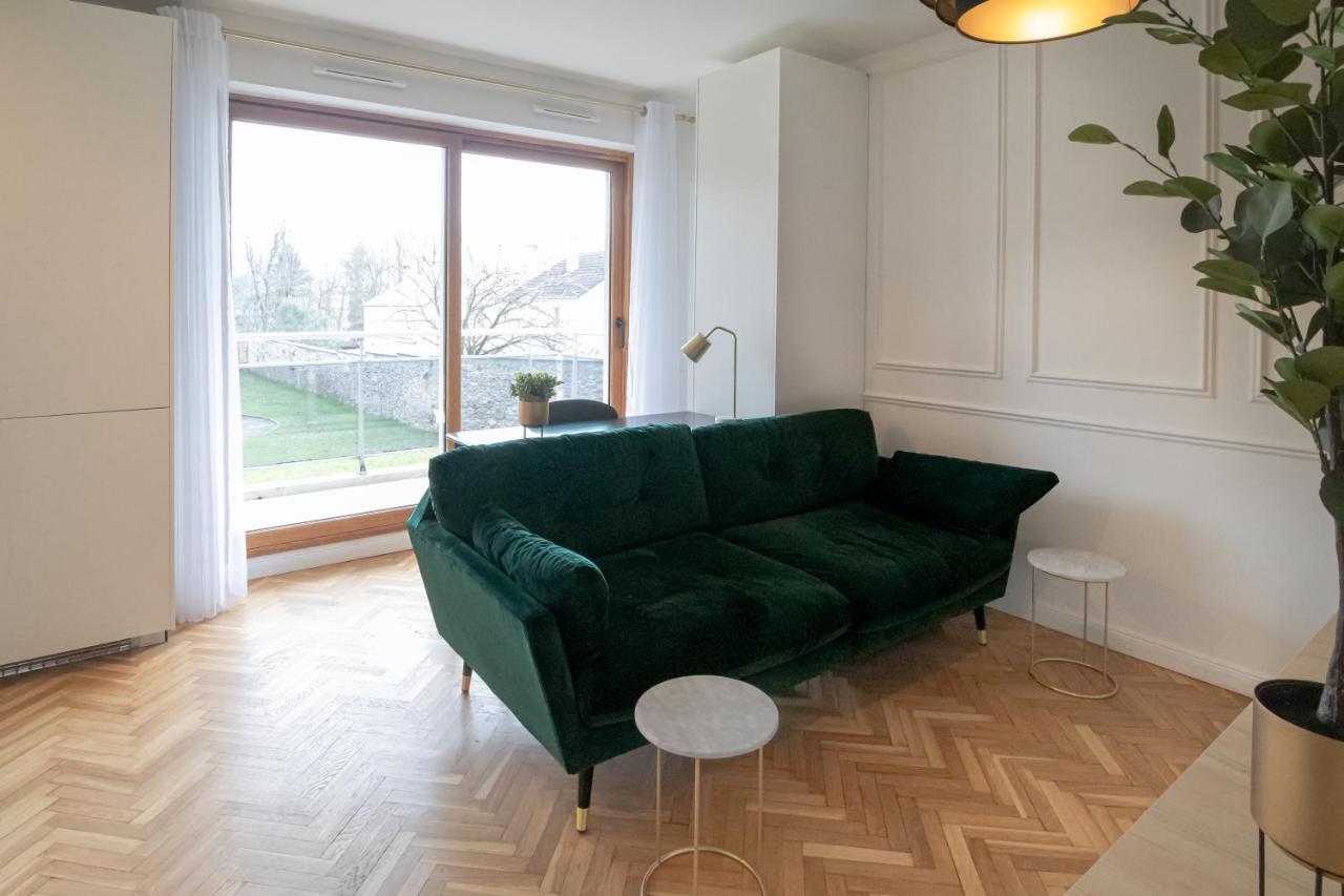The Green Home - Quiet And Fully Equipped High-End Studio With Parking Courcouronnes Dış mekan fotoğraf