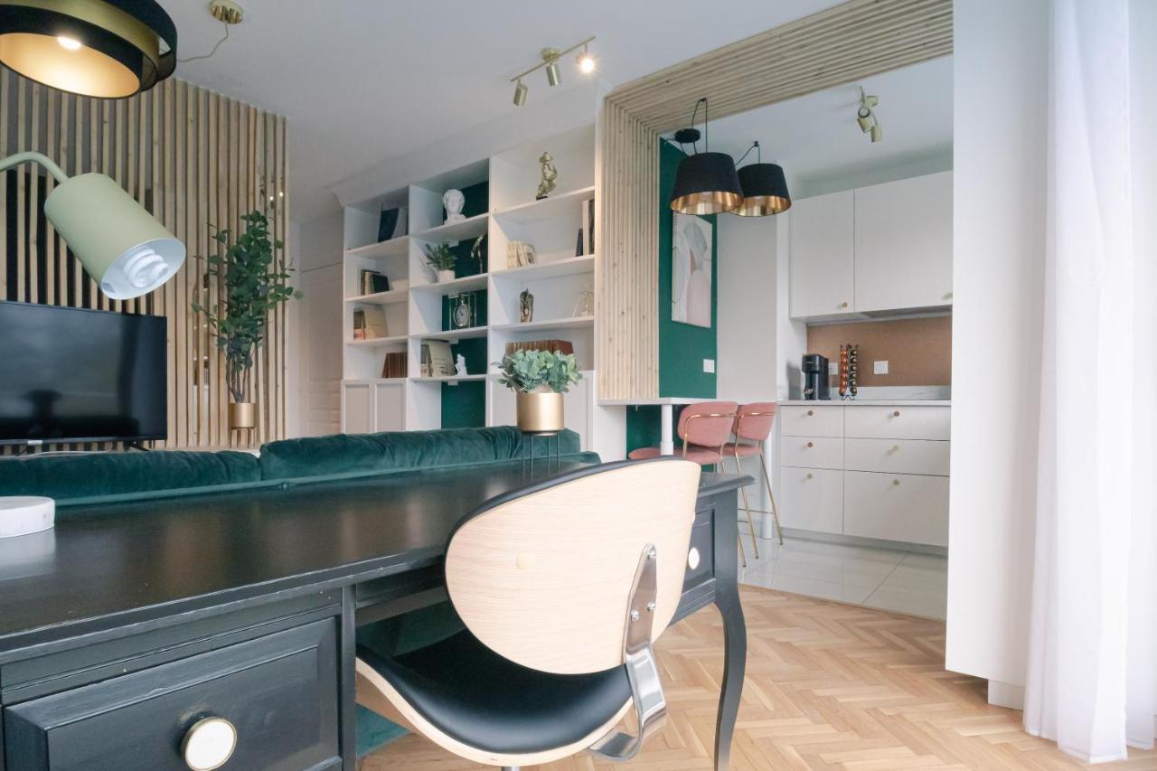 The Green Home - Quiet And Fully Equipped High-End Studio With Parking Courcouronnes Dış mekan fotoğraf