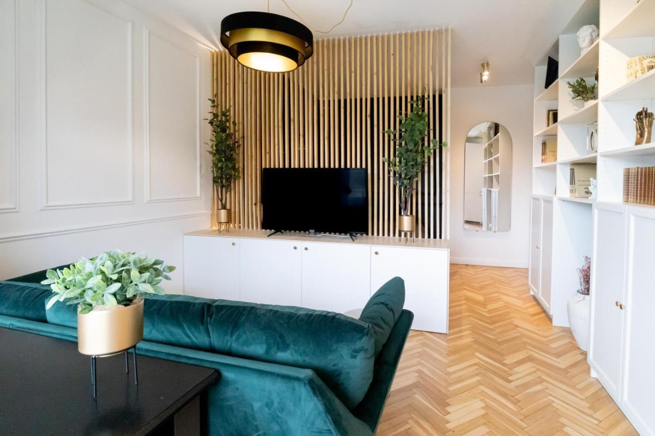 The Green Home - Quiet And Fully Equipped High-End Studio With Parking Courcouronnes Dış mekan fotoğraf