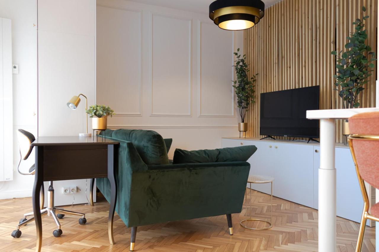 The Green Home - Quiet And Fully Equipped High-End Studio With Parking Courcouronnes Dış mekan fotoğraf
